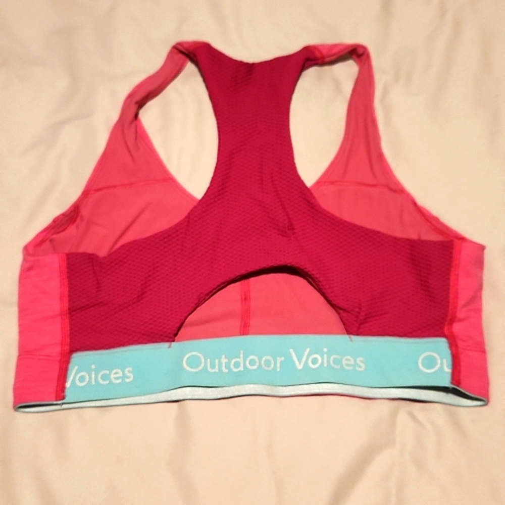 EUC Outdoor Voices Pink Sports Bra